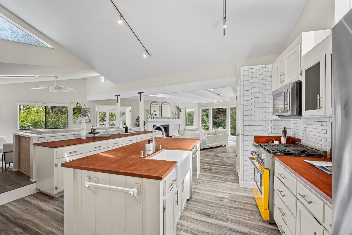 Detail Gallery Image 15 of 57 For 321 Valencia Rd, Aptos,  CA 95003 - 4 Beds | 2 Baths