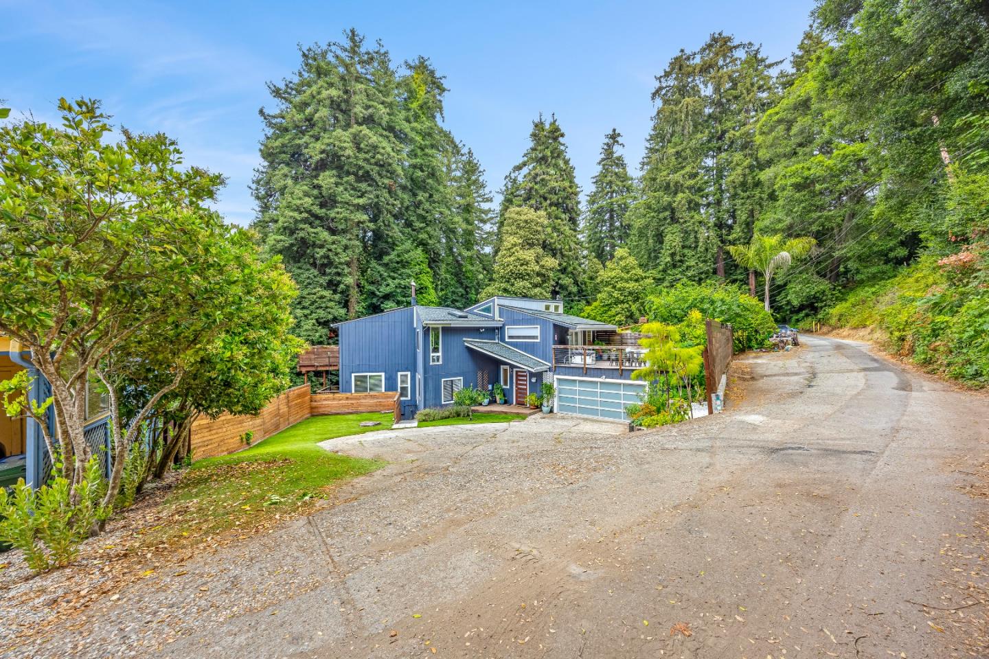 Detail Gallery Image 2 of 57 For 321 Valencia Rd, Aptos,  CA 95003 - 4 Beds | 2 Baths