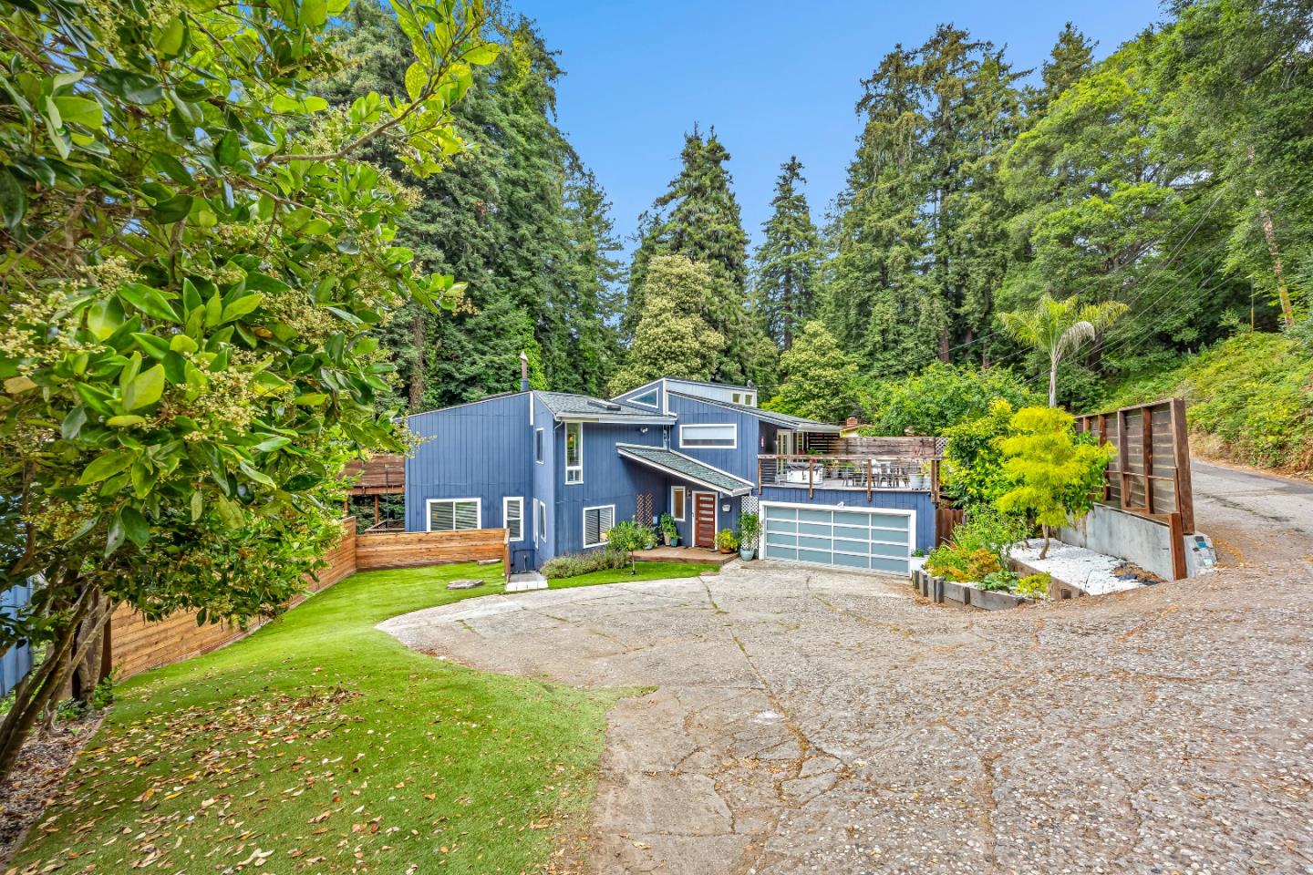 Detail Gallery Image 3 of 57 For 321 Valencia Rd, Aptos,  CA 95003 - 4 Beds | 2 Baths