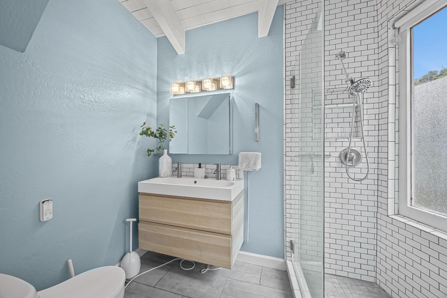 Detail Gallery Image 36 of 57 For 321 Valencia Rd, Aptos,  CA 95003 - 4 Beds | 2 Baths