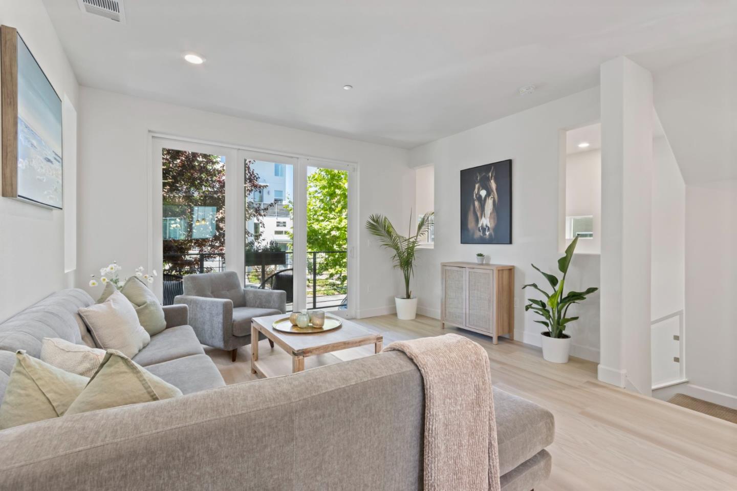Detail Gallery Image 16 of 63 For 178 Llano De Los Robles Ave, San Jose,  CA 95136 - 4 Beds | 3/1 Baths