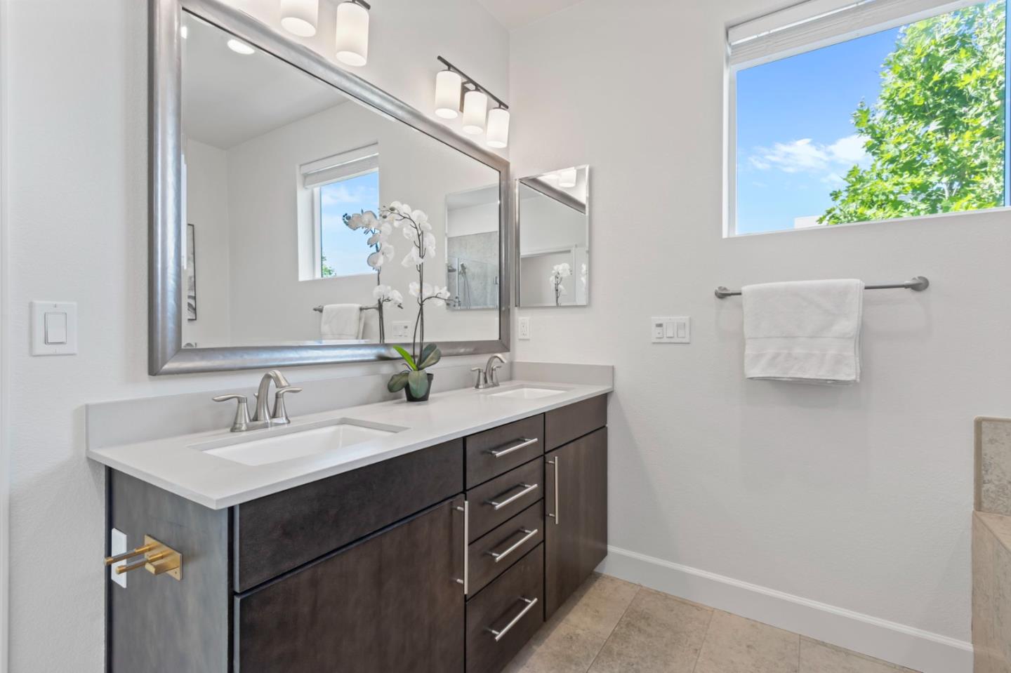 Detail Gallery Image 36 of 63 For 178 Llano De Los Robles Ave, San Jose,  CA 95136 - 4 Beds | 3/1 Baths