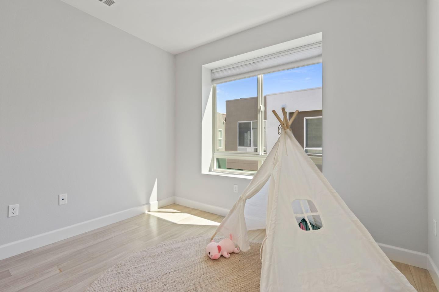 Detail Gallery Image 45 of 63 For 178 Llano De Los Robles Ave, San Jose,  CA 95136 - 4 Beds | 3/1 Baths