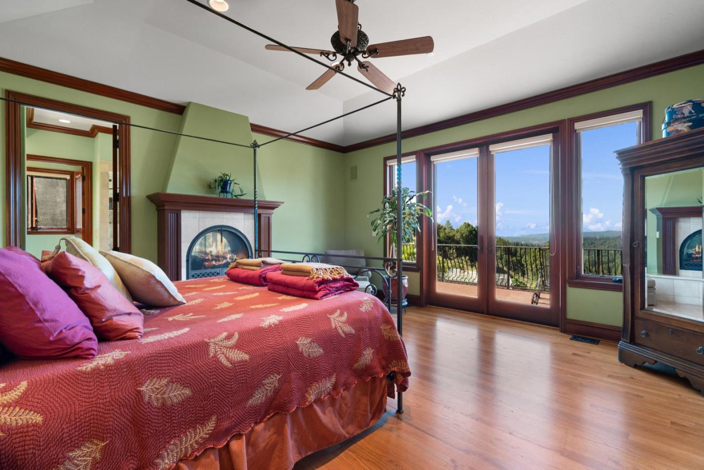 Detail Gallery Image 39 of 96 For 2053 Weston Rd, Scotts Valley,  CA 95066 - 4 Beds | 4/1 Baths