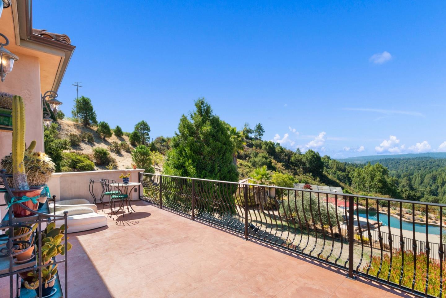Detail Gallery Image 69 of 96 For 2053 Weston Rd, Scotts Valley,  CA 95066 - 4 Beds | 4/1 Baths