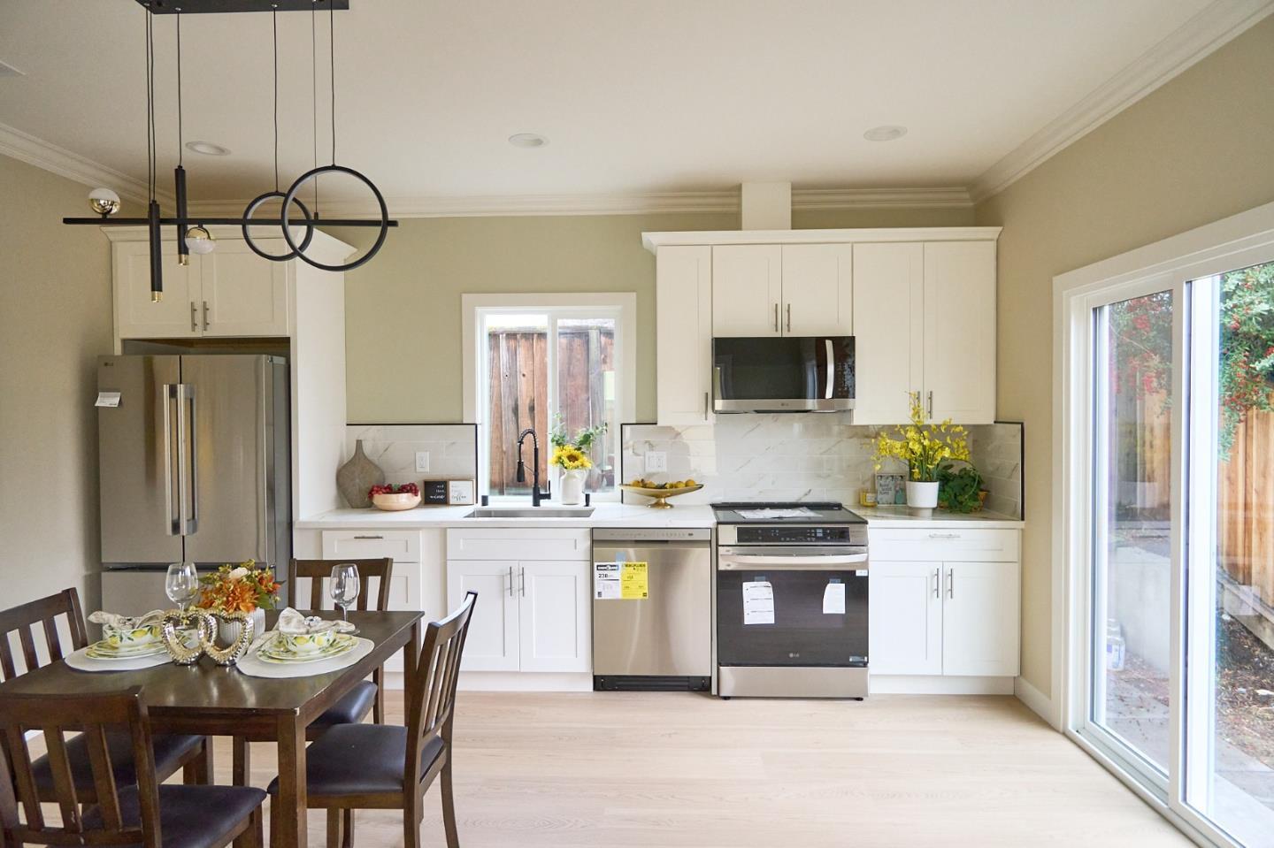 Detail Gallery Image 17 of 28 For 470 Holly Way, Milpitas,  CA 95035 - 4 Beds | 2 Baths