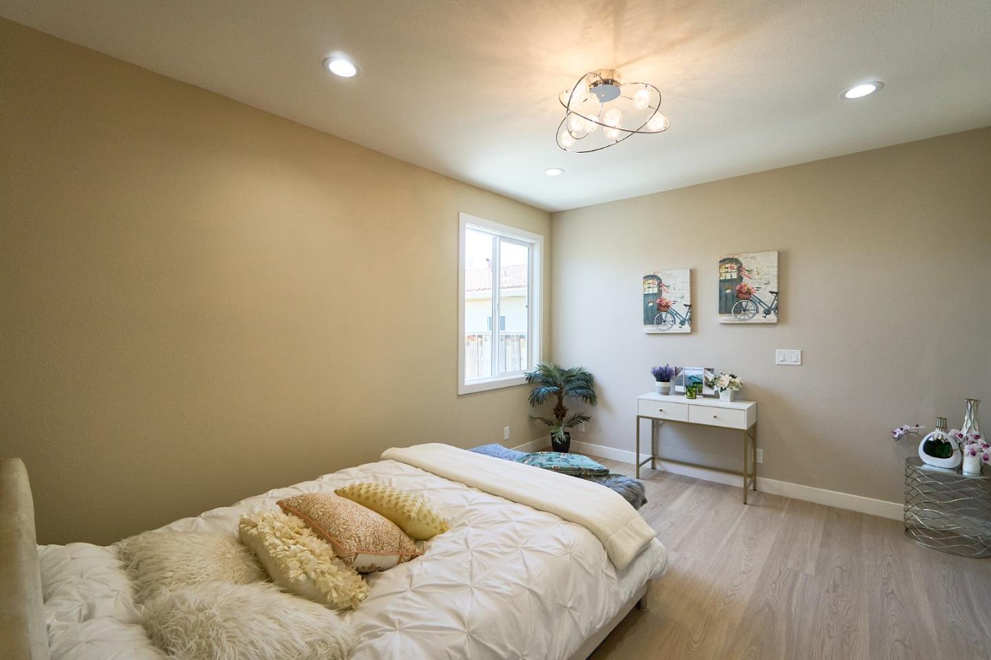 Detail Gallery Image 24 of 28 For 470 Holly Way, Milpitas,  CA 95035 - 4 Beds | 2 Baths