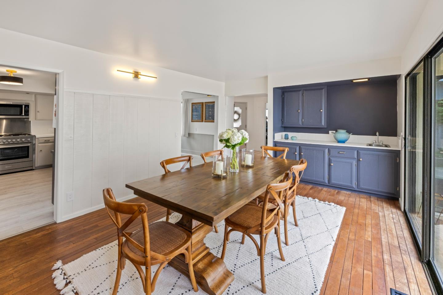 Detail Gallery Image 18 of 43 For 25 Coral St, Pacific Grove,  CA 93950 - 3 Beds | 2 Baths