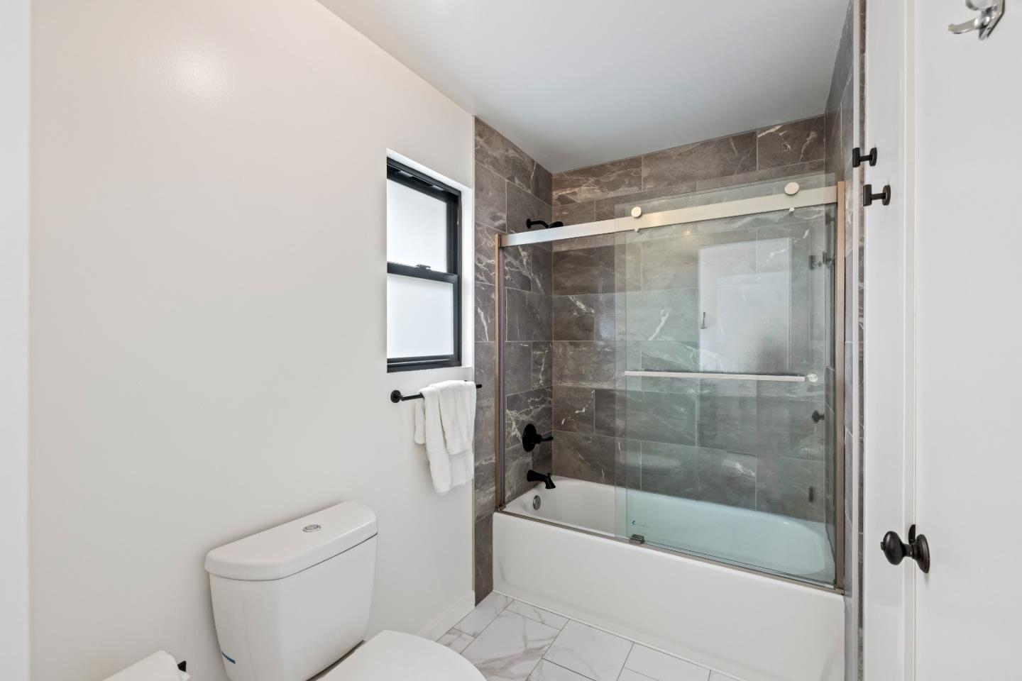 Detail Gallery Image 34 of 43 For 25 Coral St, Pacific Grove,  CA 93950 - 3 Beds | 2 Baths