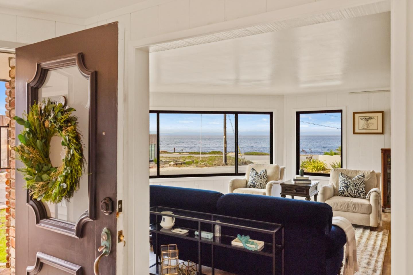 Detail Gallery Image 4 of 43 For 25 Coral St, Pacific Grove,  CA 93950 - 3 Beds | 2 Baths