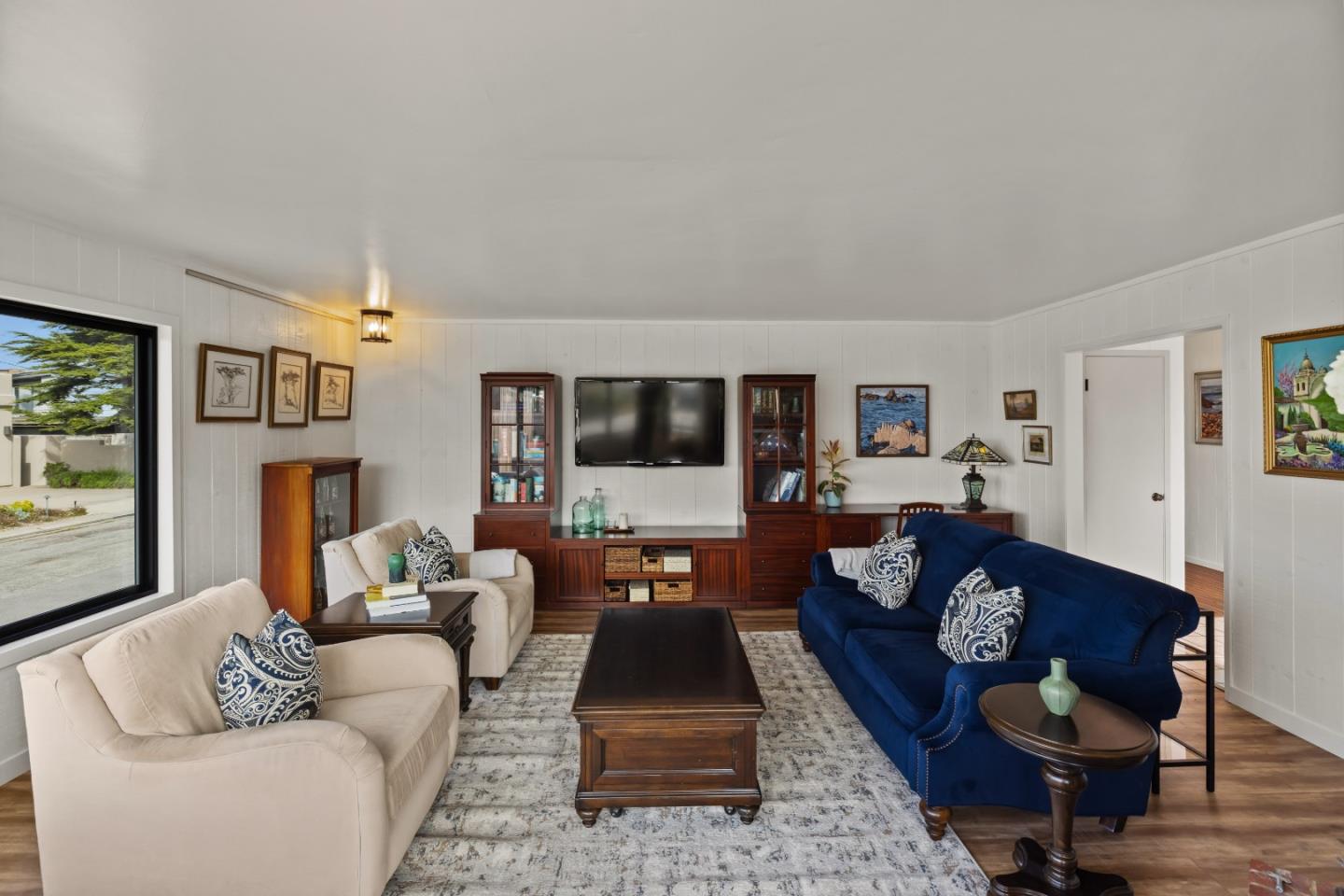 Detail Gallery Image 8 of 43 For 25 Coral St, Pacific Grove,  CA 93950 - 3 Beds | 2 Baths