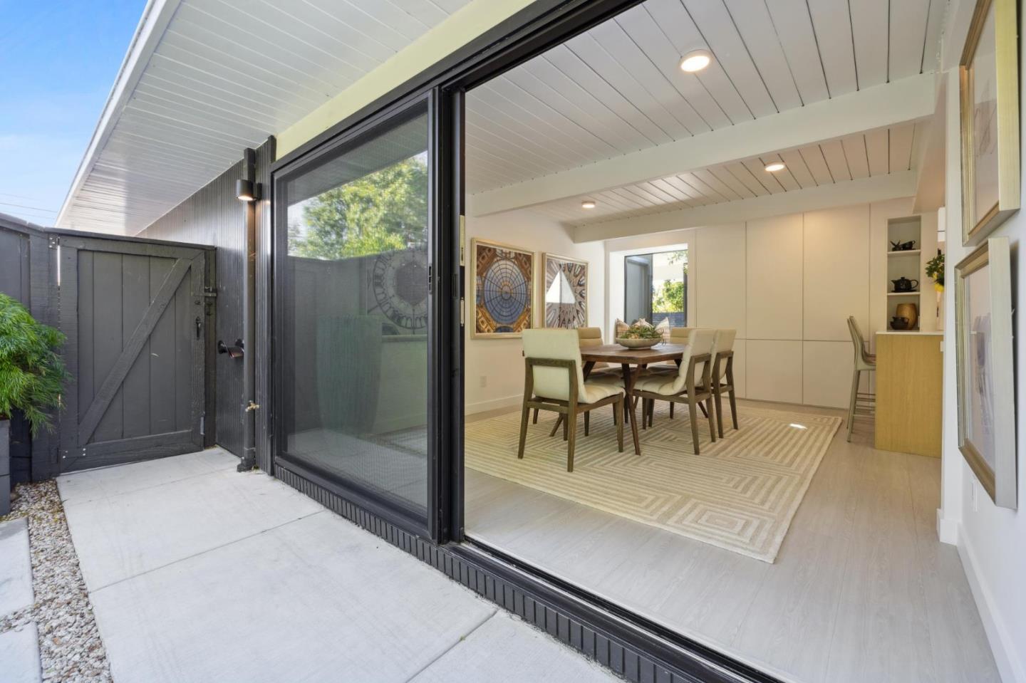 Detail Gallery Image 17 of 121 For 1651 Lexington, San Mateo,  CA 94402 - 3 Beds | 2 Baths