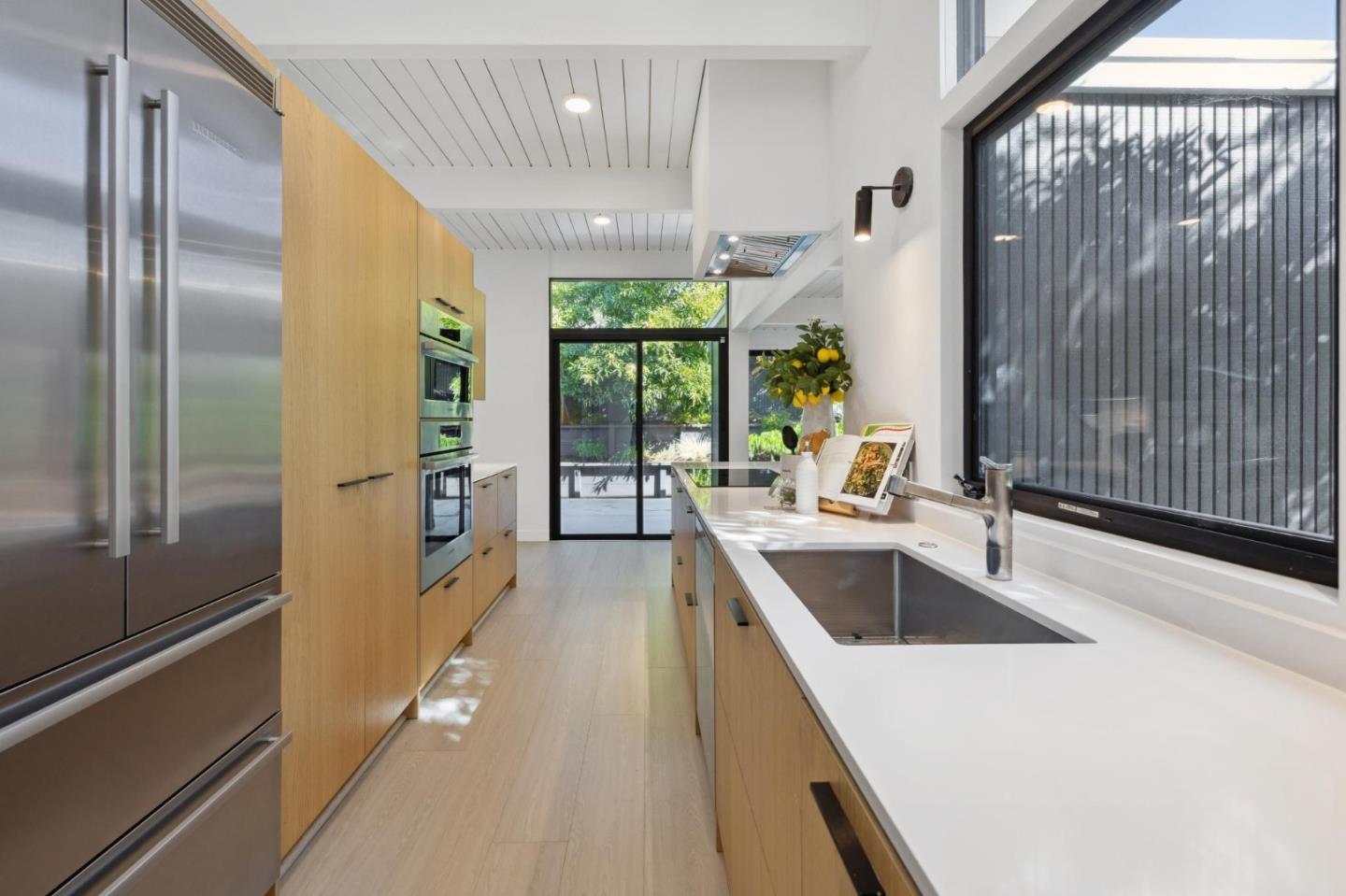 Detail Gallery Image 25 of 121 For 1651 Lexington, San Mateo,  CA 94402 - 3 Beds | 2 Baths