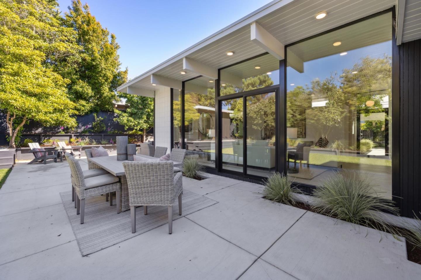 Detail Gallery Image 47 of 121 For 1651 Lexington, San Mateo,  CA 94402 - 3 Beds | 2 Baths