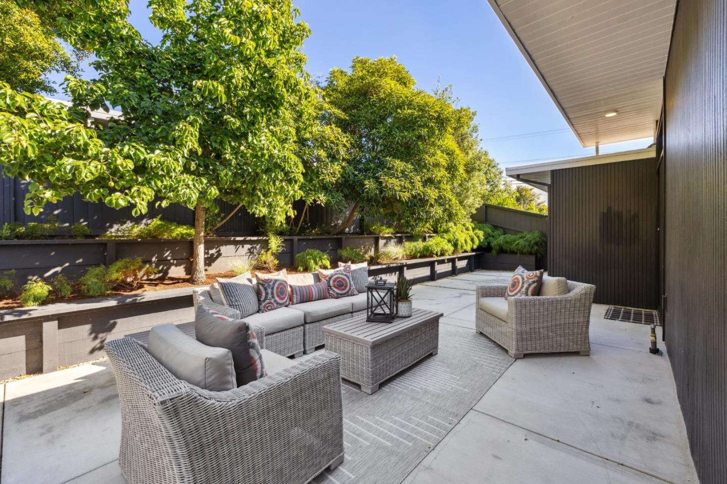 Detail Gallery Image 68 of 121 For 1651 Lexington, San Mateo,  CA 94402 - 3 Beds | 2 Baths