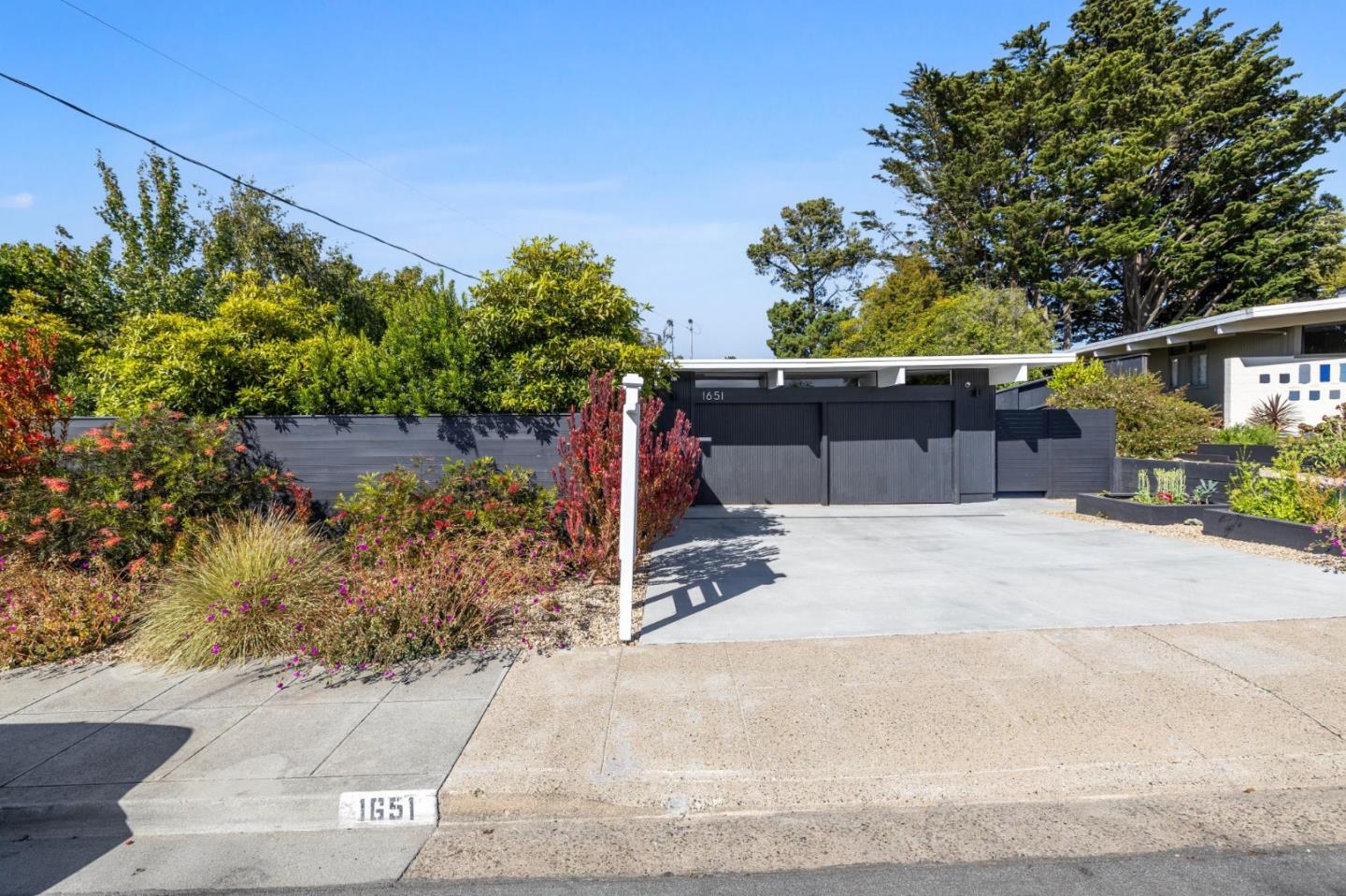 Detail Gallery Image 80 of 121 For 1651 Lexington, San Mateo,  CA 94402 - 3 Beds | 2 Baths