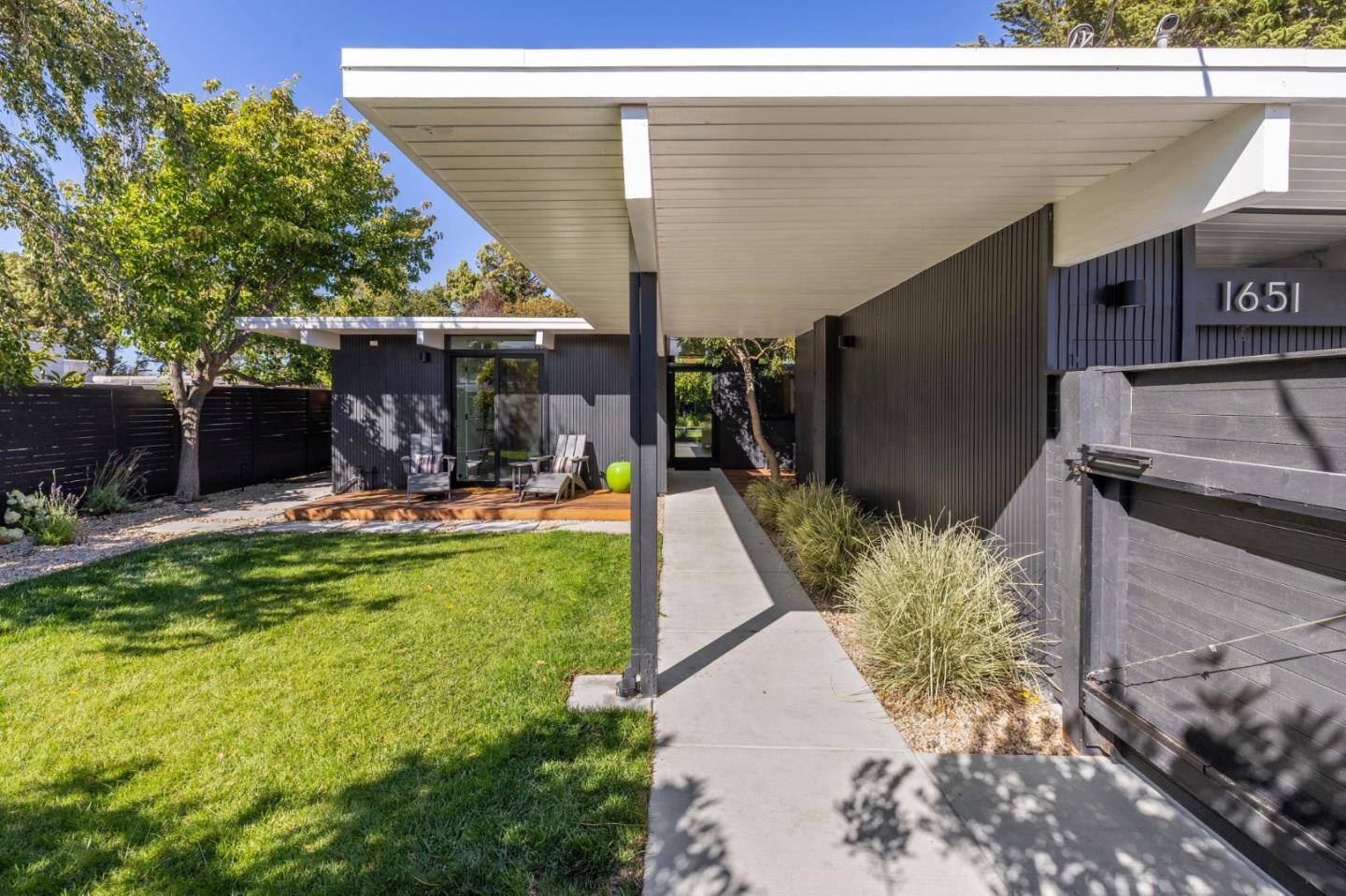 Detail Gallery Image 81 of 121 For 1651 Lexington, San Mateo,  CA 94402 - 3 Beds | 2 Baths