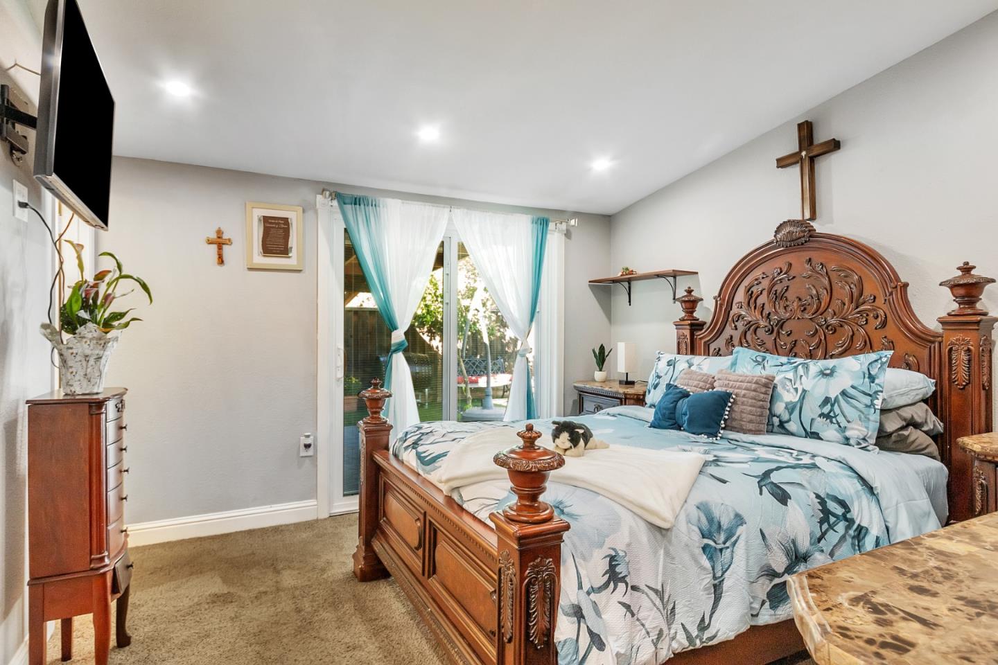 Detail Gallery Image 18 of 44 For 1916 Loyola Dr, San Jose,  CA 95122 - 3 Beds | 2 Baths