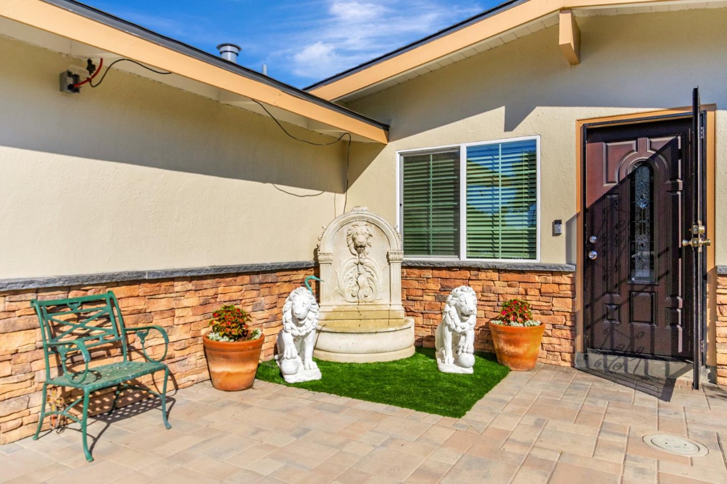 Detail Gallery Image 6 of 44 For 1916 Loyola Dr, San Jose,  CA 95122 - 3 Beds | 2 Baths
