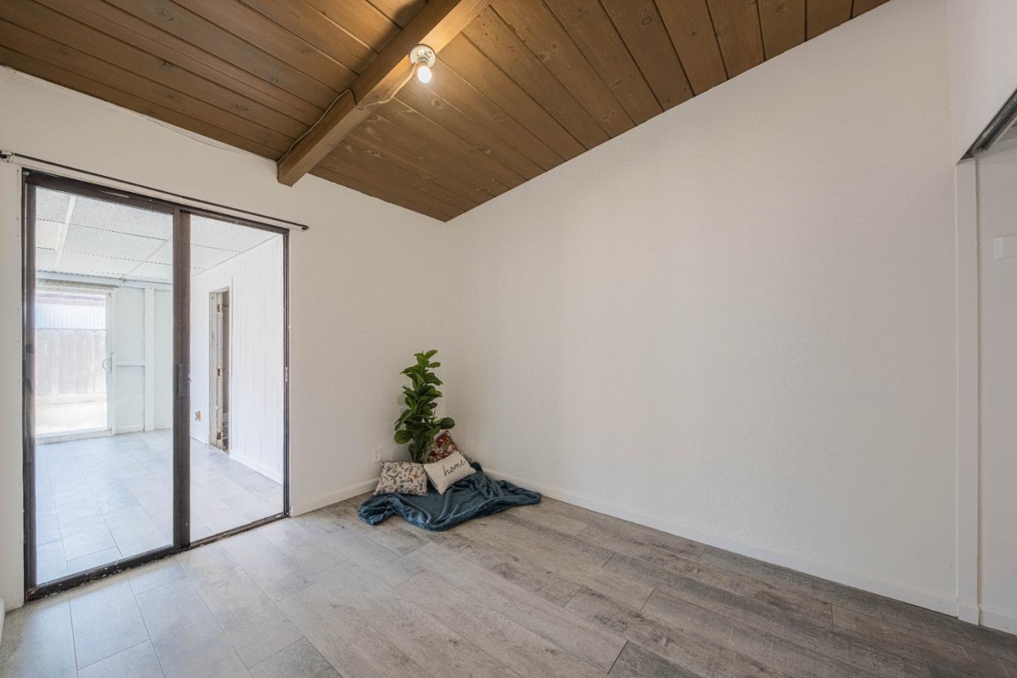 Detail Gallery Image 22 of 33 For 96 Shasta Way, Salinas,  CA 93905 - 4 Beds | 2 Baths