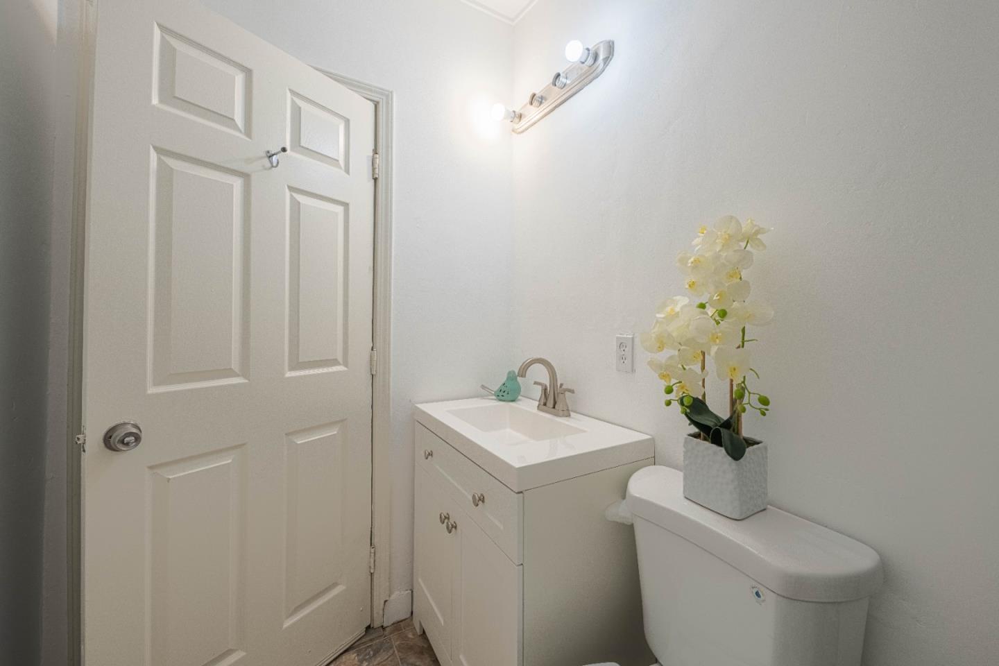 Detail Gallery Image 23 of 33 For 96 Shasta Way, Salinas,  CA 93905 - 4 Beds | 2 Baths