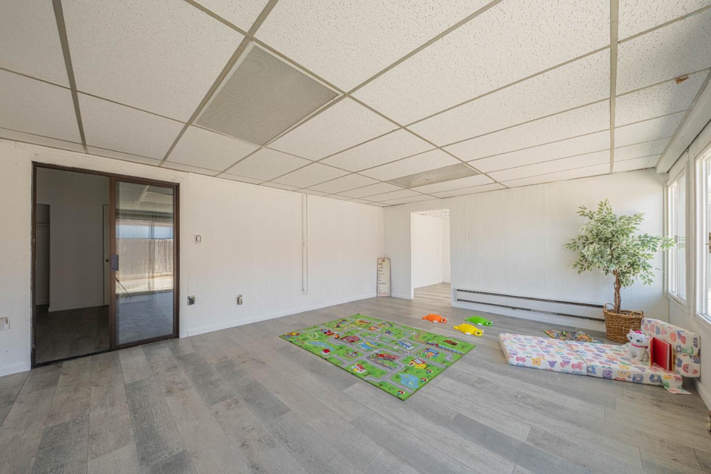 Detail Gallery Image 26 of 33 For 96 Shasta Way, Salinas,  CA 93905 - 4 Beds | 2 Baths