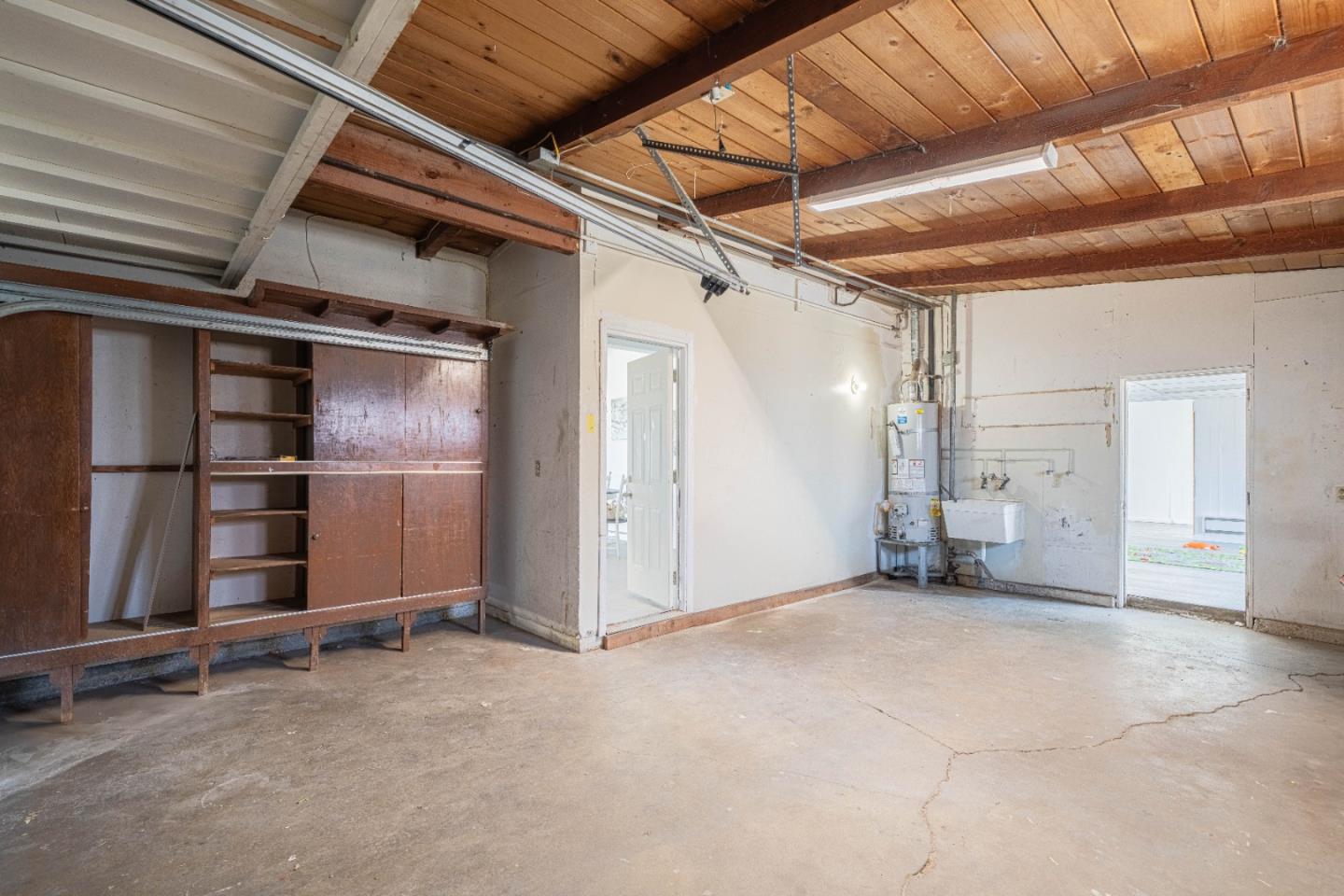 Detail Gallery Image 32 of 33 For 96 Shasta Way, Salinas,  CA 93905 - 4 Beds | 2 Baths