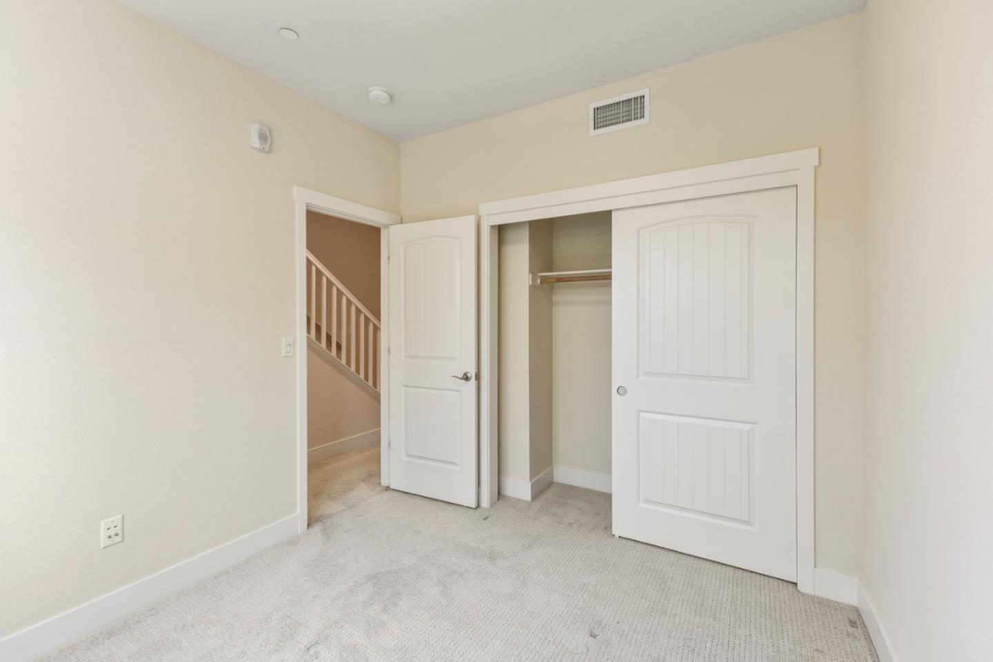 Detail Gallery Image 20 of 33 For 238 Carroll St #103,  Sunnyvale,  CA 94086 - 3 Beds | 2/1 Baths