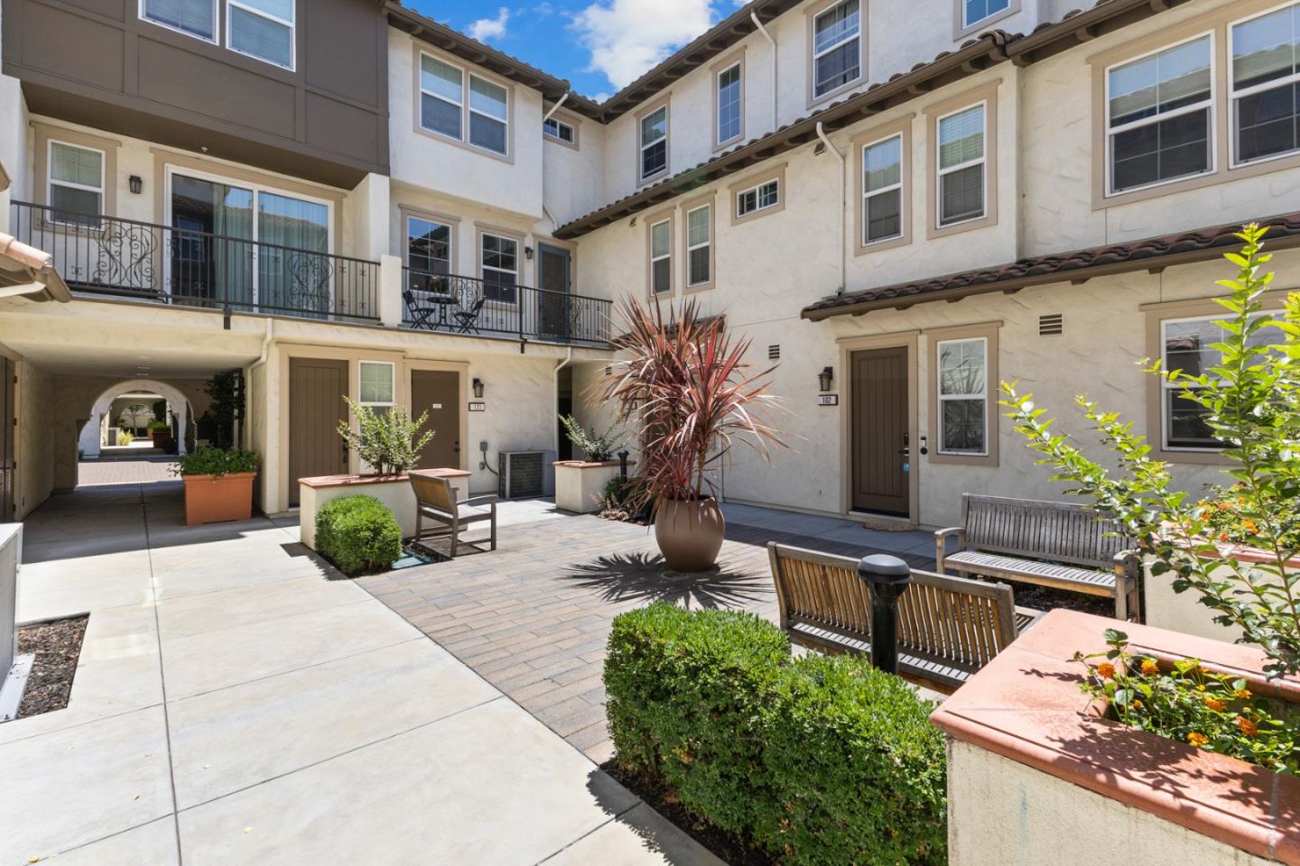 Detail Gallery Image 31 of 33 For 238 Carroll St #103,  Sunnyvale,  CA 94086 - 3 Beds | 2/1 Baths