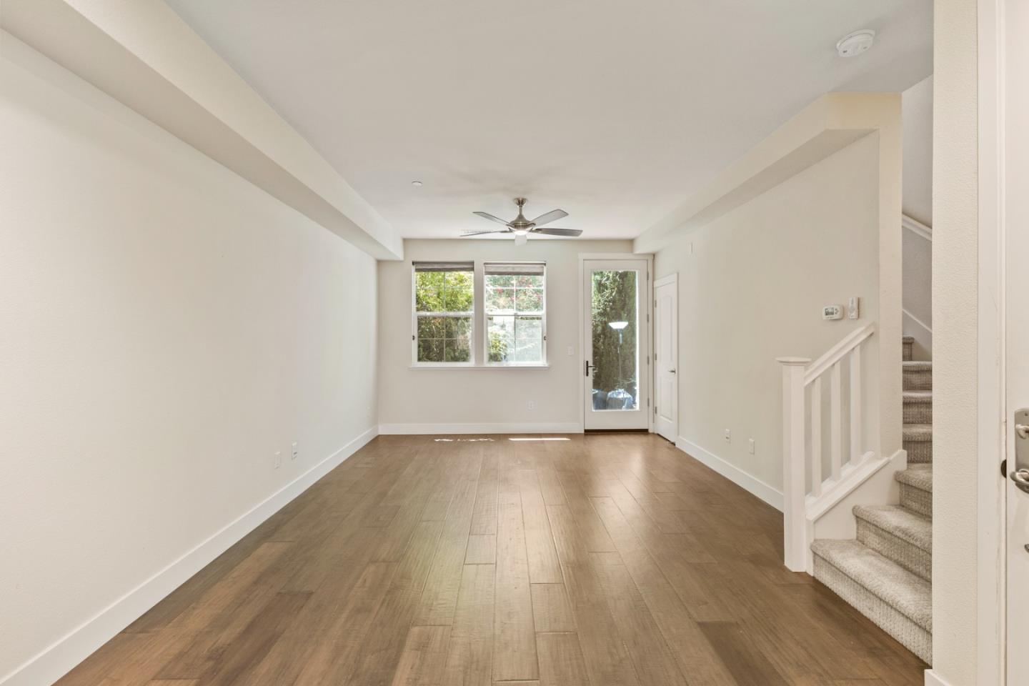 Detail Gallery Image 8 of 33 For 238 Carroll St #103,  Sunnyvale,  CA 94086 - 3 Beds | 2/1 Baths
