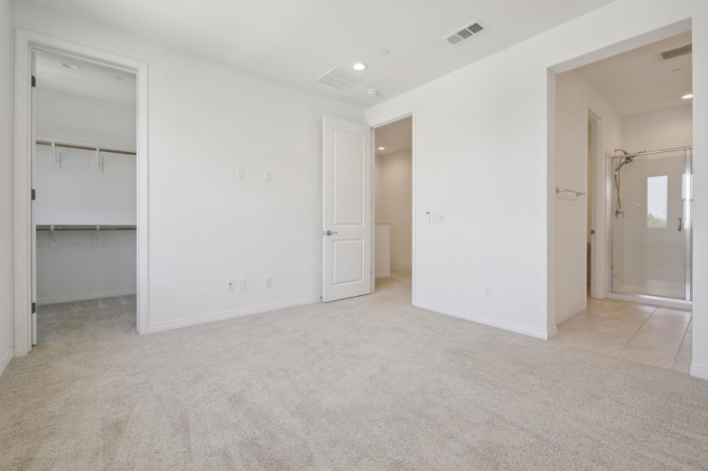 Detail Gallery Image 14 of 15 For 132 Keeper, Irvine,  CA 92618 - 2 Beds | 2/1 Baths