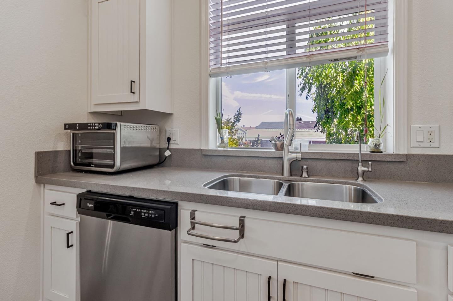 Detail Gallery Image 12 of 33 For 1220 Vienna Dr #473,  Sunnyvale,  CA 94089 - 3 Beds | 2 Baths