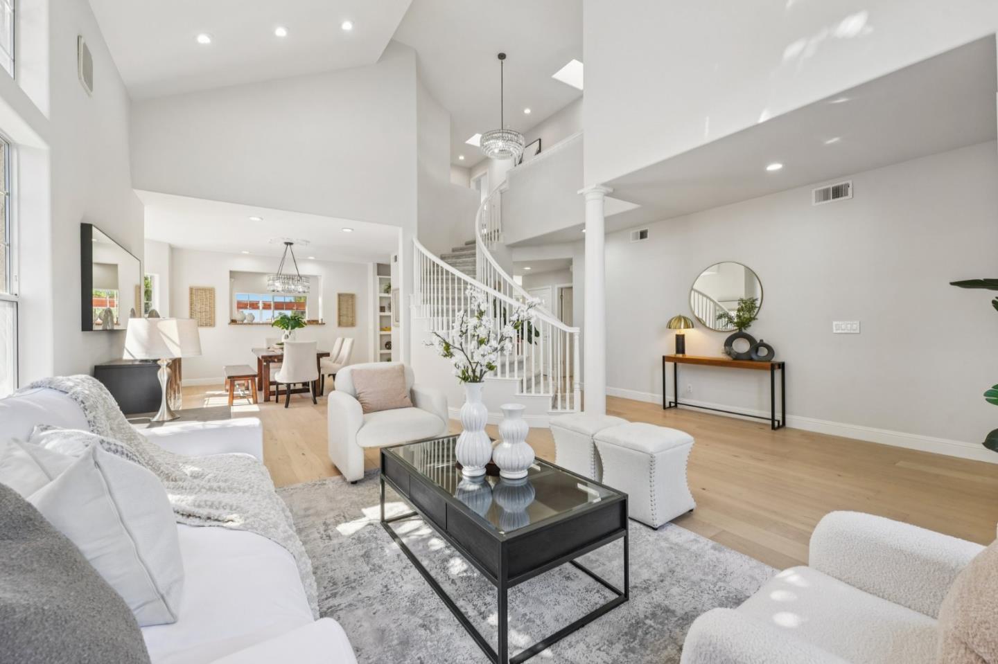 Detail Gallery Image 11 of 118 For 3789 Ashridge Ln, San Jose,  CA 95121 - 4 Beds | 2/1 Baths