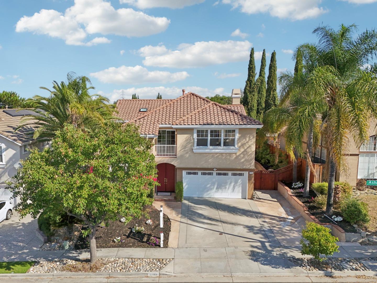 Detail Gallery Image 3 of 118 For 3789 Ashridge Ln, San Jose,  CA 95121 - 4 Beds | 2/1 Baths