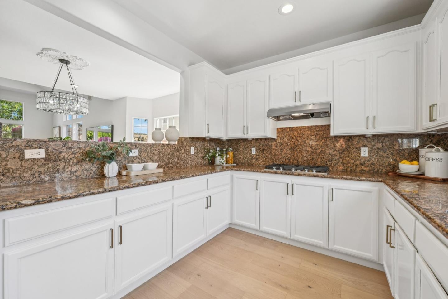 Detail Gallery Image 30 of 118 For 3789 Ashridge Ln, San Jose,  CA 95121 - 4 Beds | 2/1 Baths