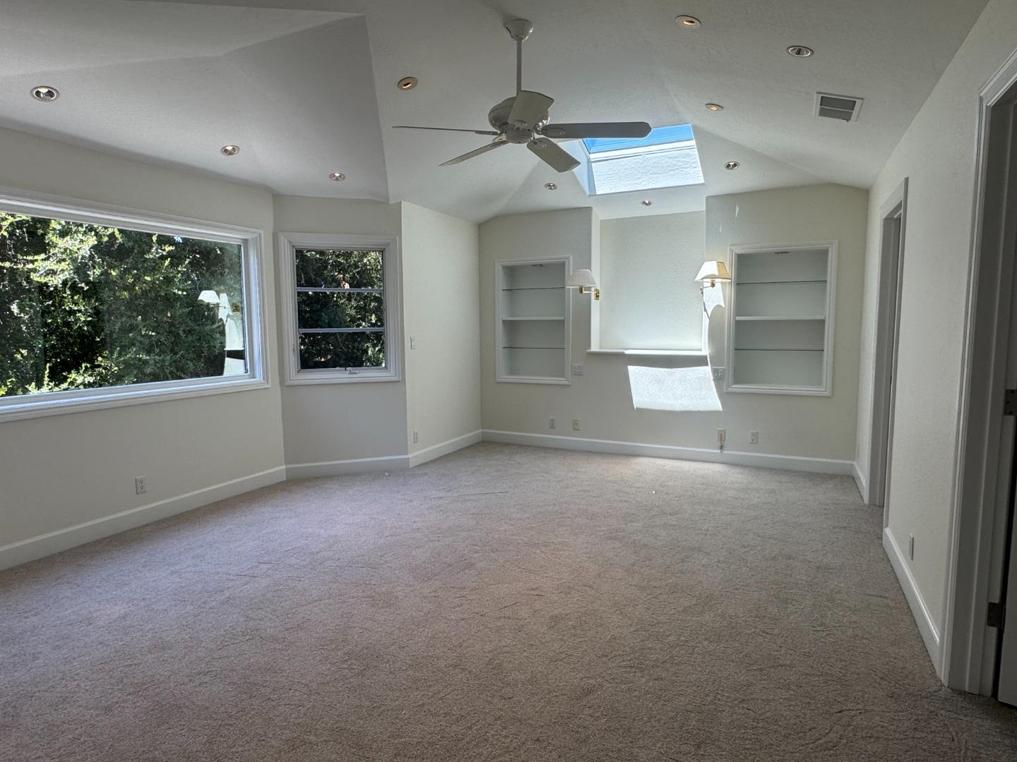 Detail Gallery Image 21 of 28 For 2192 Waverley St, Palo Alto,  CA 94301 - 4 Beds | 3/1 Baths