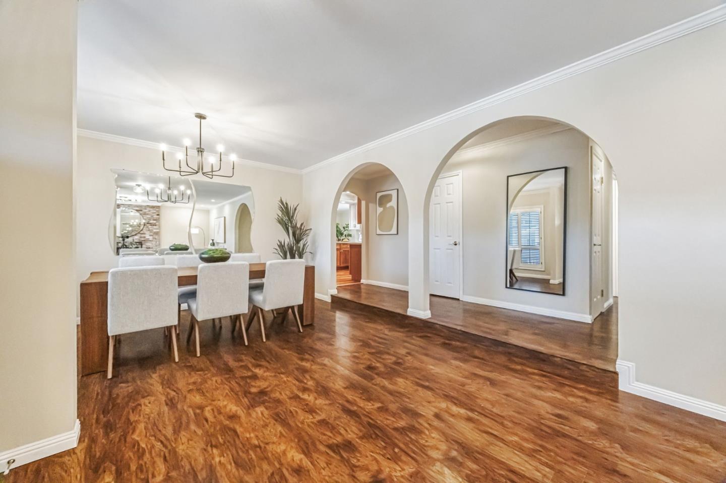 Detail Gallery Image 16 of 71 For 1741 Los Altos Dr, San Mateo,  CA 94402 - 4 Beds | 2 Baths
