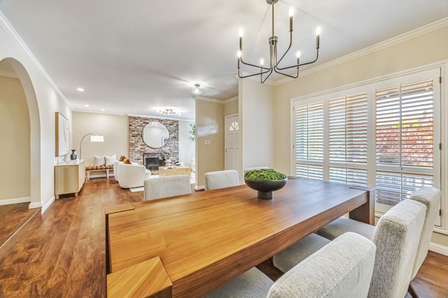 Detail Gallery Image 17 of 71 For 1741 Los Altos Dr, San Mateo,  CA 94402 - 4 Beds | 2 Baths