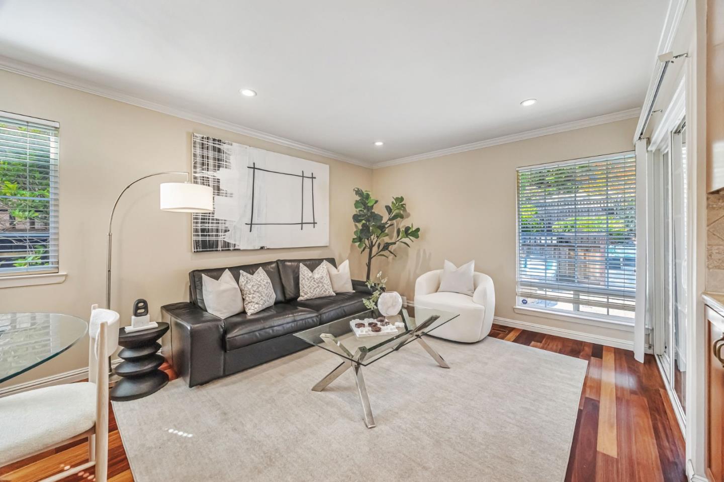 Detail Gallery Image 19 of 71 For 1741 Los Altos Dr, San Mateo,  CA 94402 - 4 Beds | 2 Baths