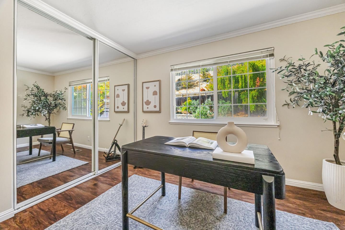 Detail Gallery Image 22 of 71 For 1741 Los Altos Dr, San Mateo,  CA 94402 - 4 Beds | 2 Baths