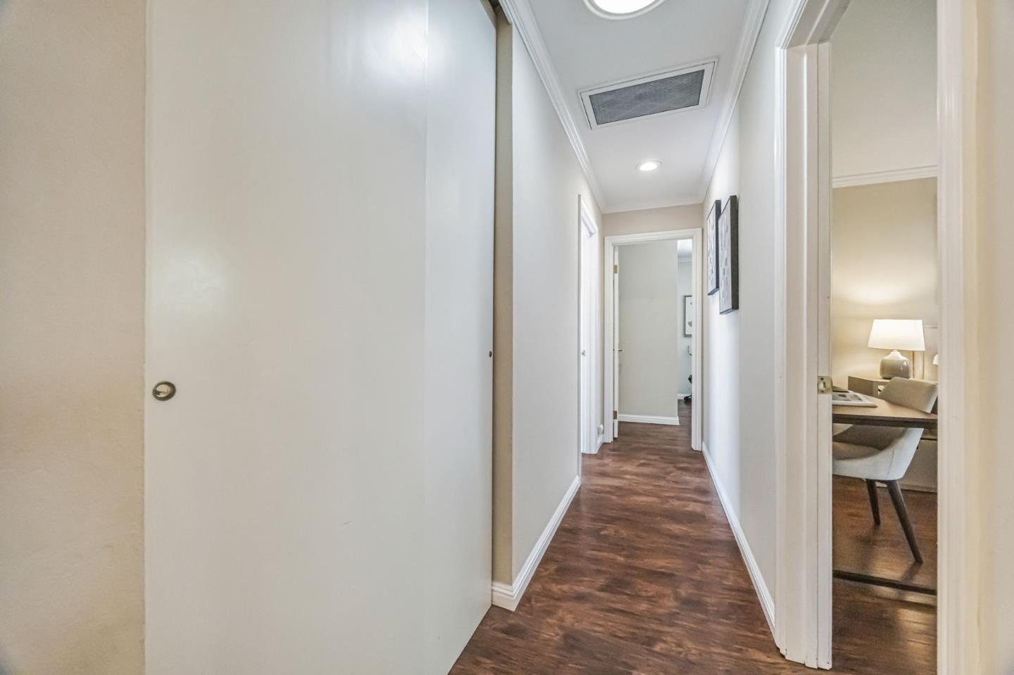 Detail Gallery Image 23 of 71 For 1741 Los Altos Dr, San Mateo,  CA 94402 - 4 Beds | 2 Baths
