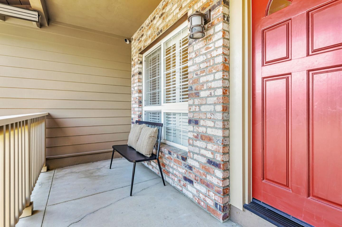 Detail Gallery Image 6 of 71 For 1741 Los Altos Dr, San Mateo,  CA 94402 - 4 Beds | 2 Baths