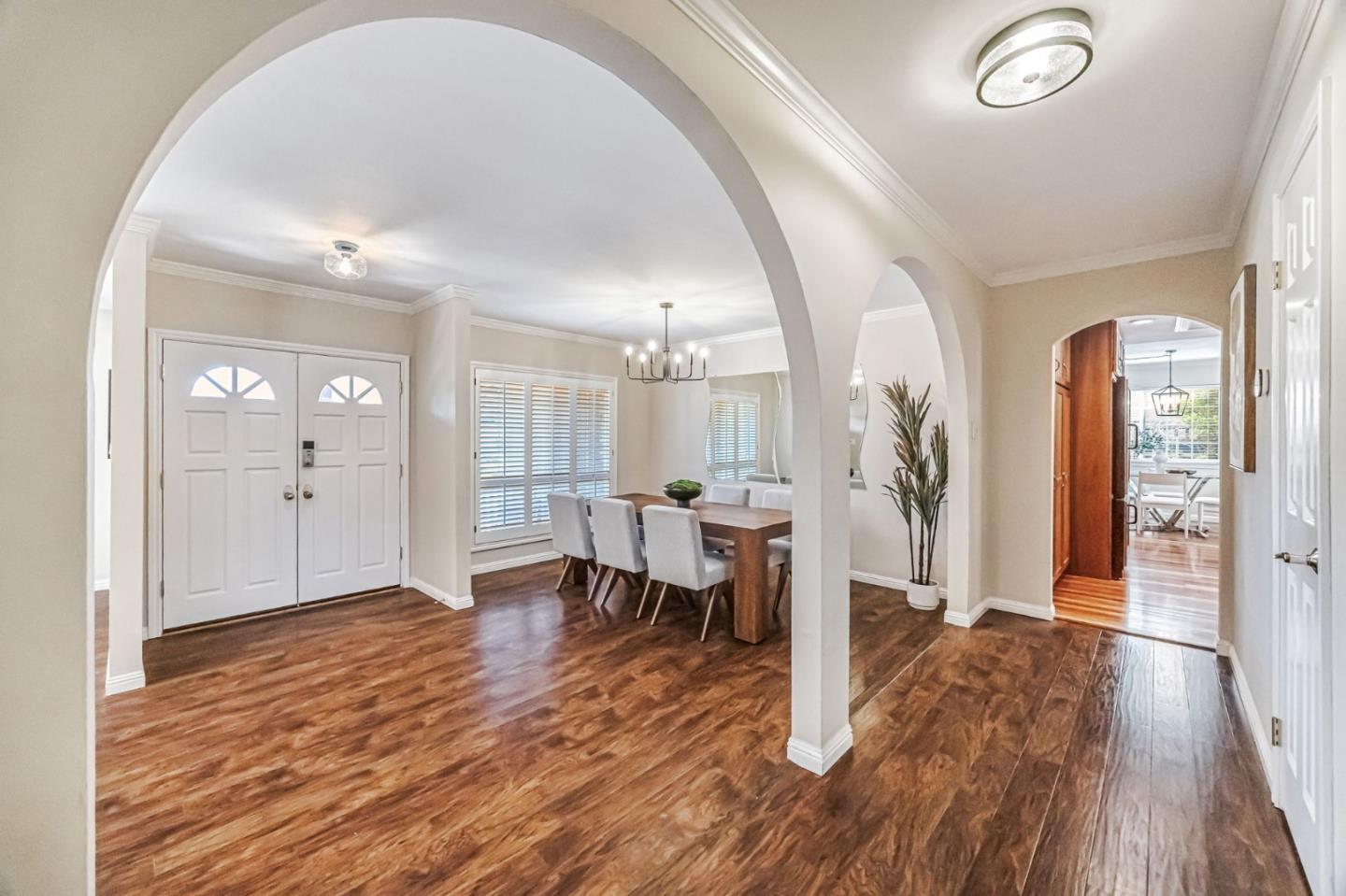 Detail Gallery Image 7 of 71 For 1741 Los Altos Dr, San Mateo,  CA 94402 - 4 Beds | 2 Baths