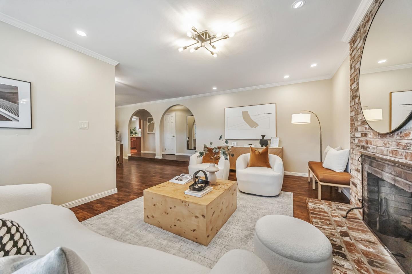 Detail Gallery Image 9 of 71 For 1741 Los Altos Dr, San Mateo,  CA 94402 - 4 Beds | 2 Baths