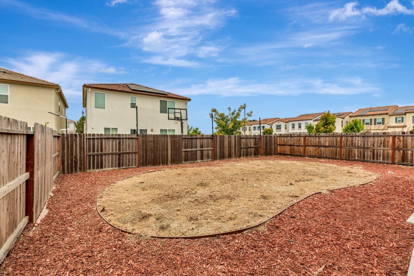 Detail Gallery Image 23 of 24 For 500 Duran Dr, Hollister,  CA 95023 - 4 Beds | 3 Baths