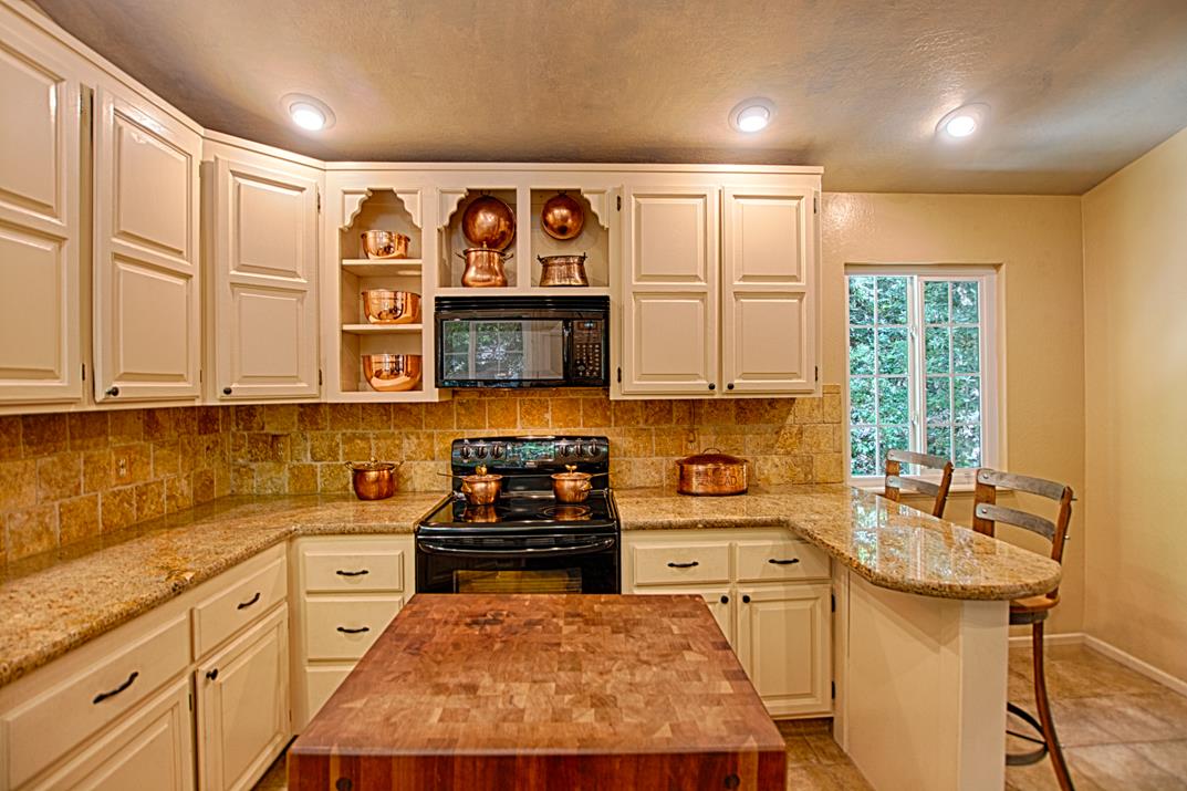 Detail Gallery Image 14 of 41 For 7030 Scotts Valley Dr, Scotts Valley,  CA 95066 - 3 Beds | 2 Baths