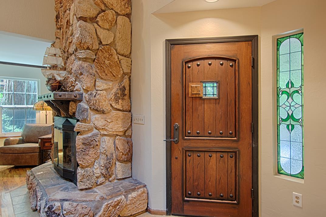 Detail Gallery Image 7 of 41 For 7030 Scotts Valley Dr, Scotts Valley,  CA 95066 - 3 Beds | 2 Baths