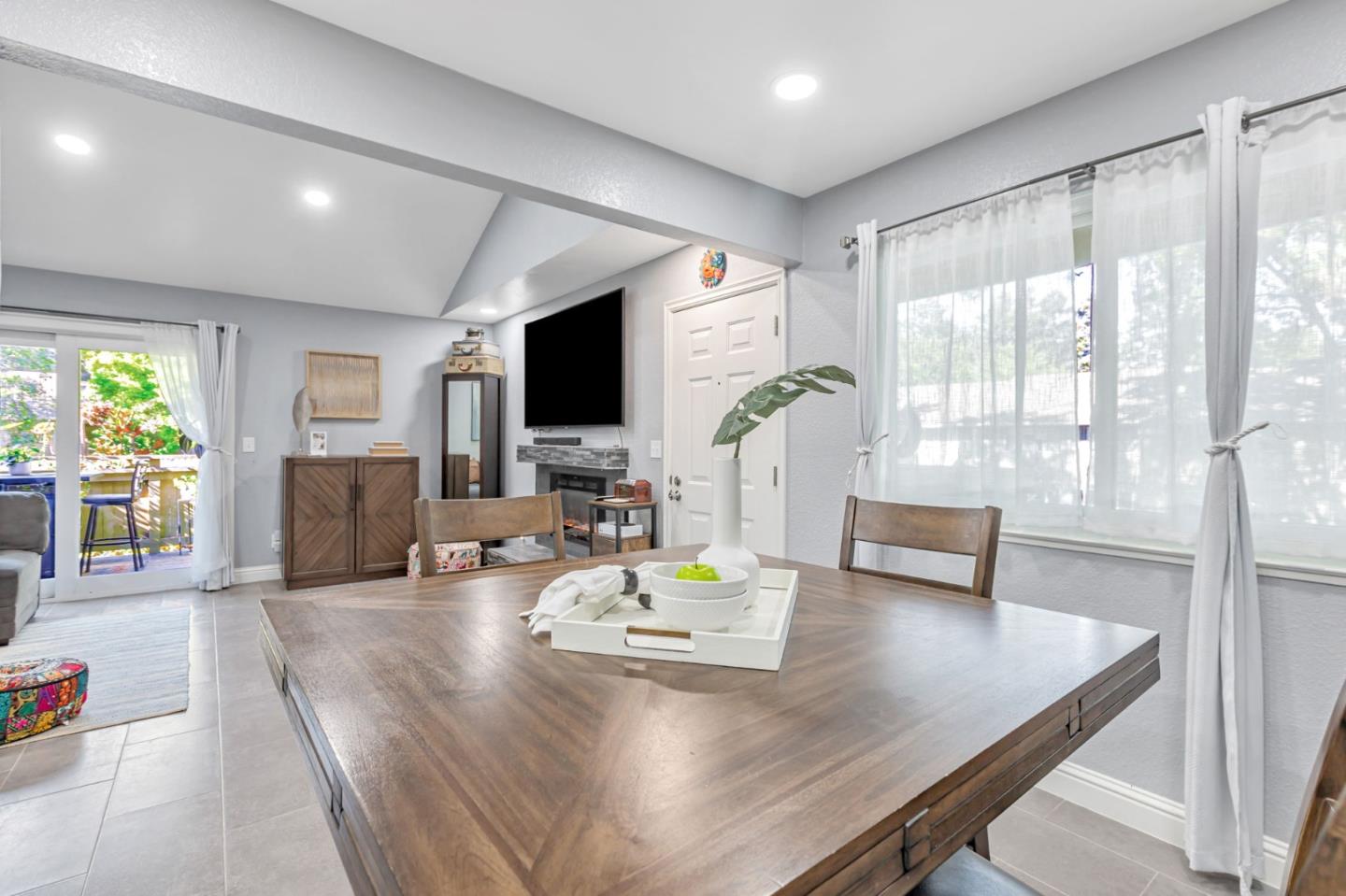 Detail Gallery Image 20 of 36 For 5694 Makati Cir #H,  San Jose,  CA 95123 - 2 Beds | 2 Baths