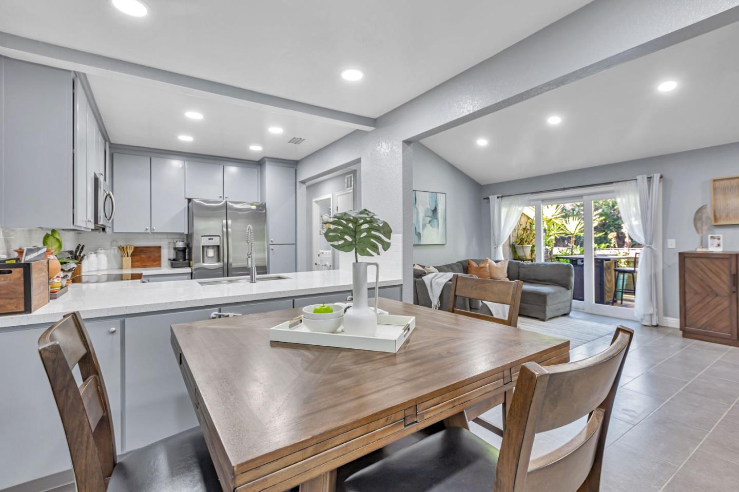Detail Gallery Image 21 of 36 For 5694 Makati Cir #H,  San Jose,  CA 95123 - 2 Beds | 2 Baths