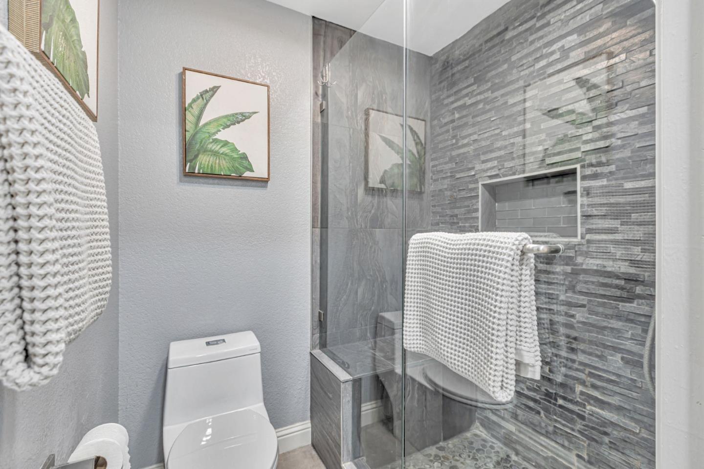 Detail Gallery Image 29 of 36 For 5694 Makati Cir #H,  San Jose,  CA 95123 - 2 Beds | 2 Baths